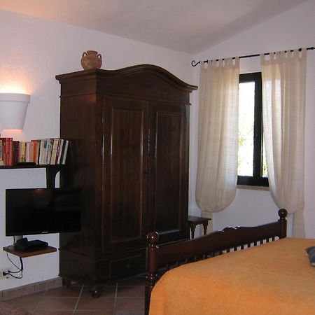 Studio-Appartment In Landhaus Mit Meerblick Porto Azzurro Luaran gambar