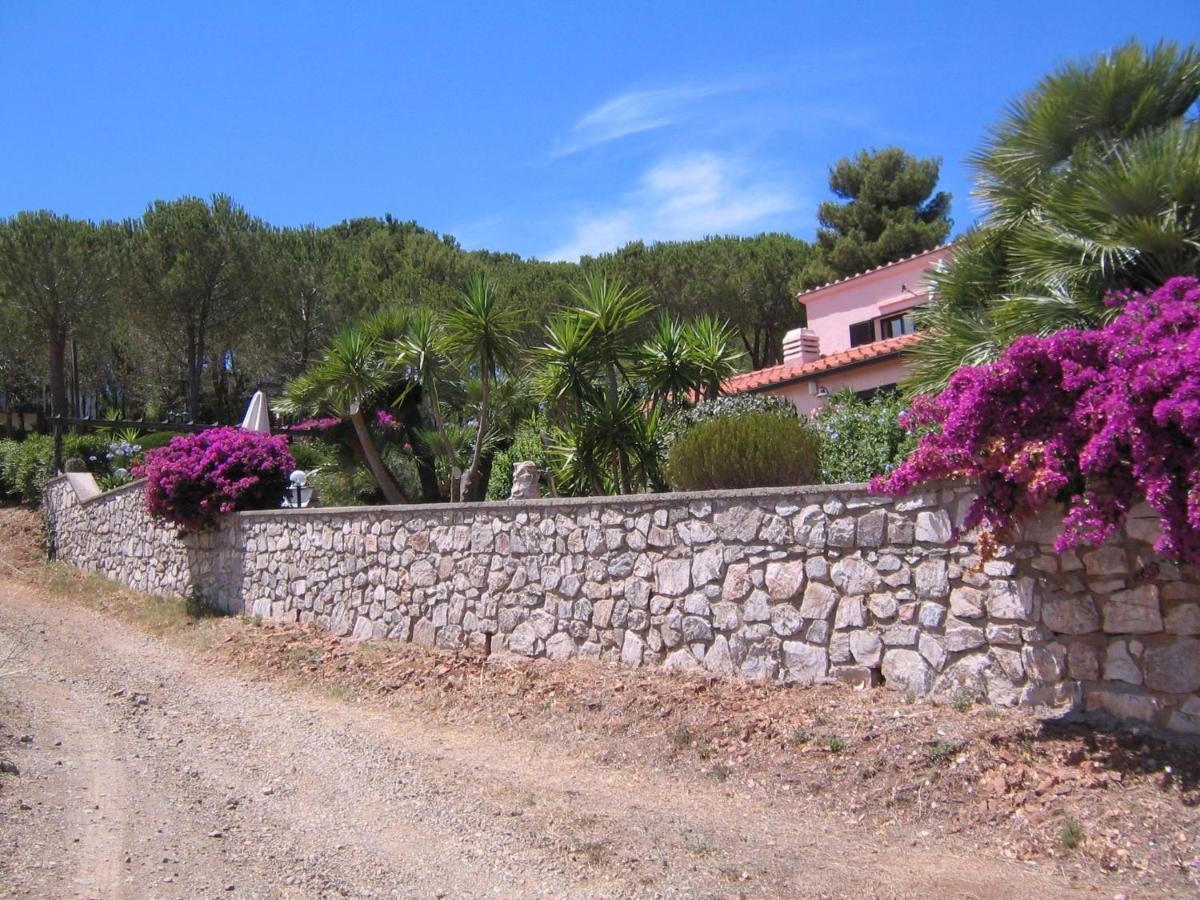 Studio-Appartment In Landhaus Mit Meerblick Porto Azzurro Luaran gambar