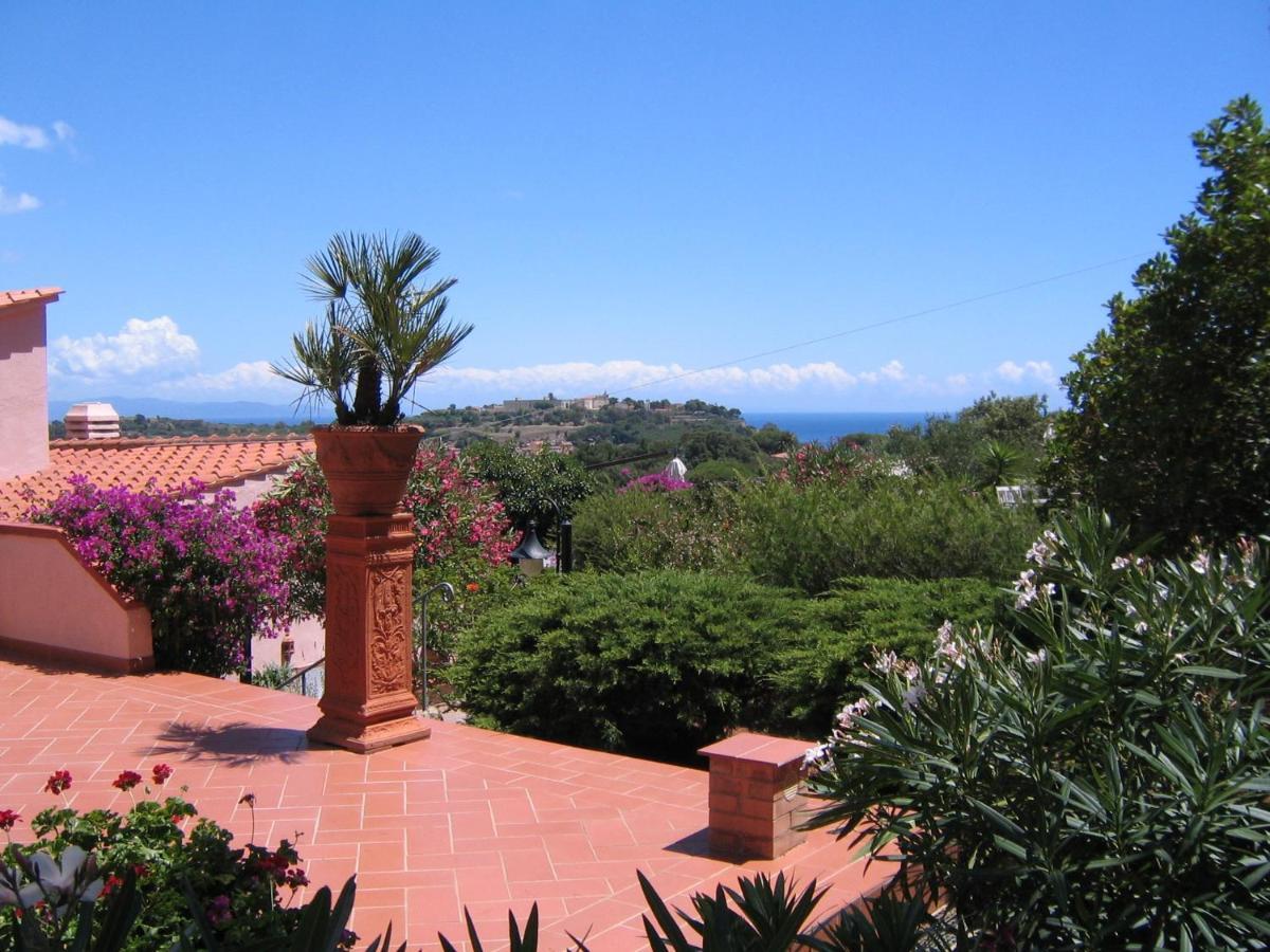 Studio-Appartment In Landhaus Mit Meerblick Porto Azzurro Luaran gambar