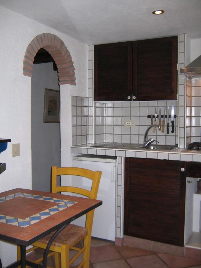 Studio-Appartment In Landhaus Mit Meerblick Porto Azzurro Luaran gambar