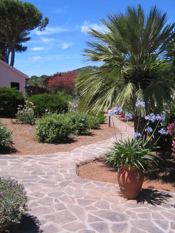 Studio-Appartment In Landhaus Mit Meerblick Porto Azzurro Luaran gambar