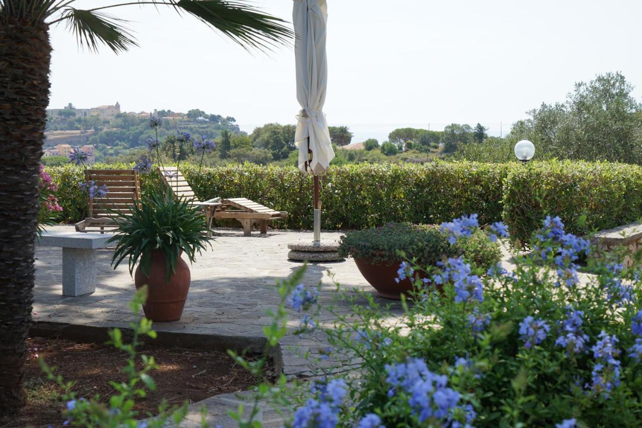 Studio-Appartment In Landhaus Mit Meerblick Porto Azzurro Luaran gambar